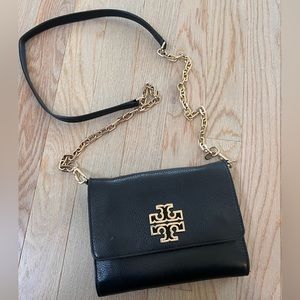SOLD  Tory Burch-Black Tumbled Leather Card Holder ChainLink Crossbody Bag